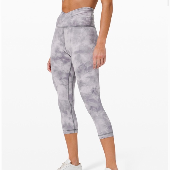 lululemon athletica Pants - Lululemon Align  HR crop 21” * cross waist